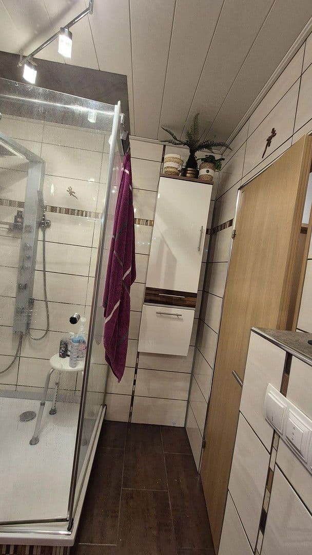 Predaj domu 210 m², pozemek 480 m², Ringstr., 9, Remshalden, Bádensko-Wurttembersko Predaj domu 210 m², pozemek 480 m², Ringstr., 9, Remshalden, Bádensko-Wurttembersko