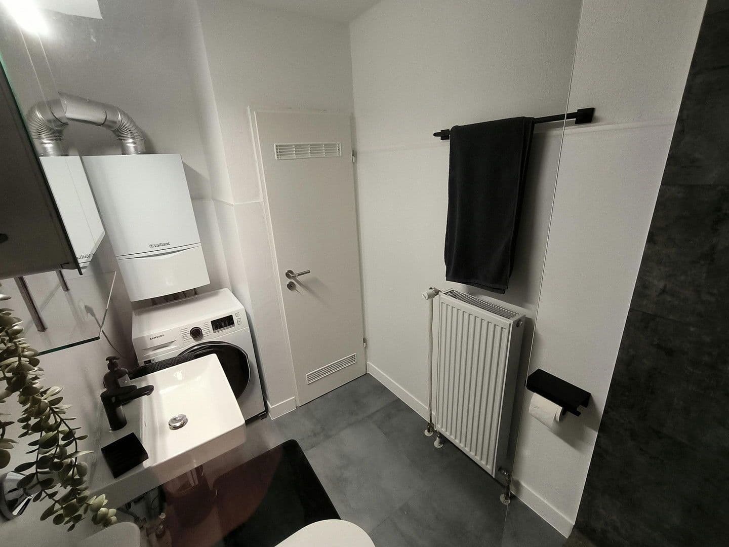 Prenájom bytu 1-izbový 44 m², Hubertusweg, Neuss, Severné Porýnie - Westfálsko Prenájom bytu 1-izbový 44 m², Hubertusweg, Neuss, Severné Porýnie - Westfálsko