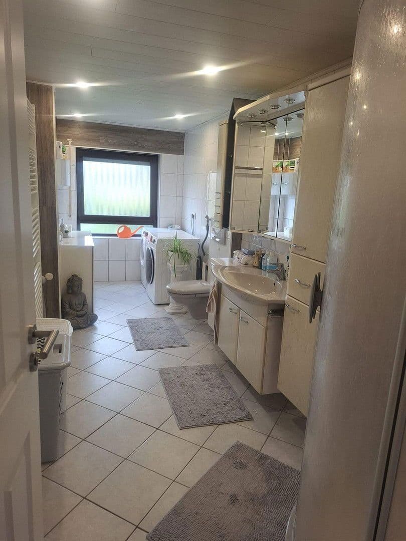 Predaj domu 150 m², pozemek 1.400 m², Hauptstrasse 14, Obererbach, Porýnie-Falcko Predaj domu 150 m², pozemek 1.400 m², Hauptstrasse 14, Obererbach, Porýnie-Falcko