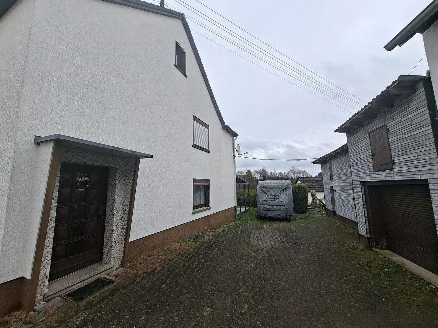 Predaj domu 150 m², pozemek 1.400 m², Hauptstrasse 14, Obererbach, Porýnie-Falcko Predaj domu 150 m², pozemek 1.400 m², Hauptstrasse 14, Obererbach, Porýnie-Falcko