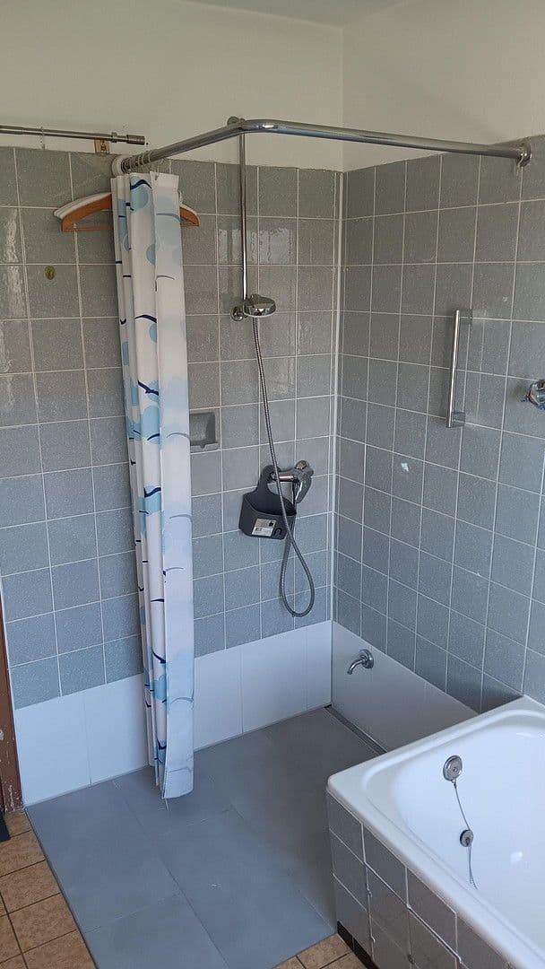 Predaj domu 212 m², pozemek 636 m², Göppingen, Bádensko-Wurttembersko Predaj domu 212 m², pozemek 636 m², Göppingen, Bádensko-Wurttembersko