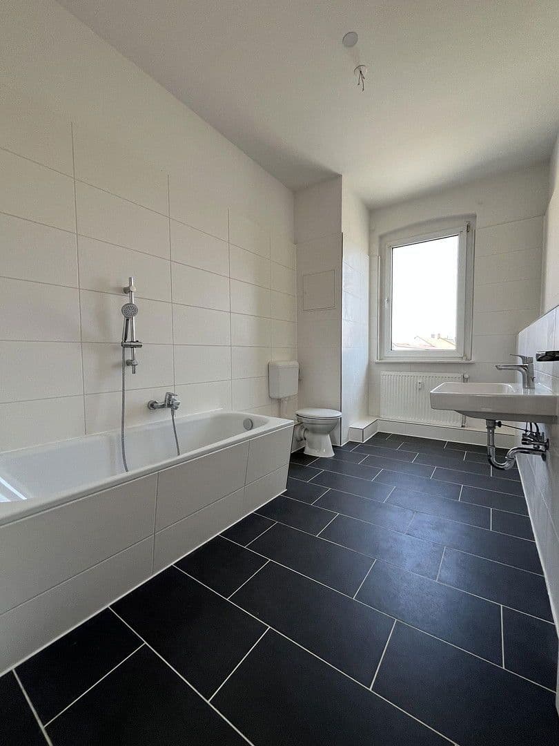 Prenájom bytu 4-izbový 113 m², Franz-Ludwig-Rasch-Straße 12, Naumburg (Saale), Sasko-Anhaltsko Prenájom bytu 4-izbový 113 m², Franz-Ludwig-Rasch-Straße 12, Naumburg (Saale), Sasko-Anhaltsko