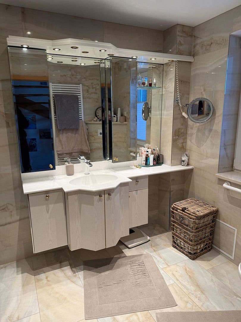 Predaj domu 120 m², pozemek 1.800 m², Neustadt-Glewe, Meklenbursko-Predpomoransko Predaj domu 120 m², pozemek 1.800 m², Neustadt-Glewe, Meklenbursko-Predpomoransko