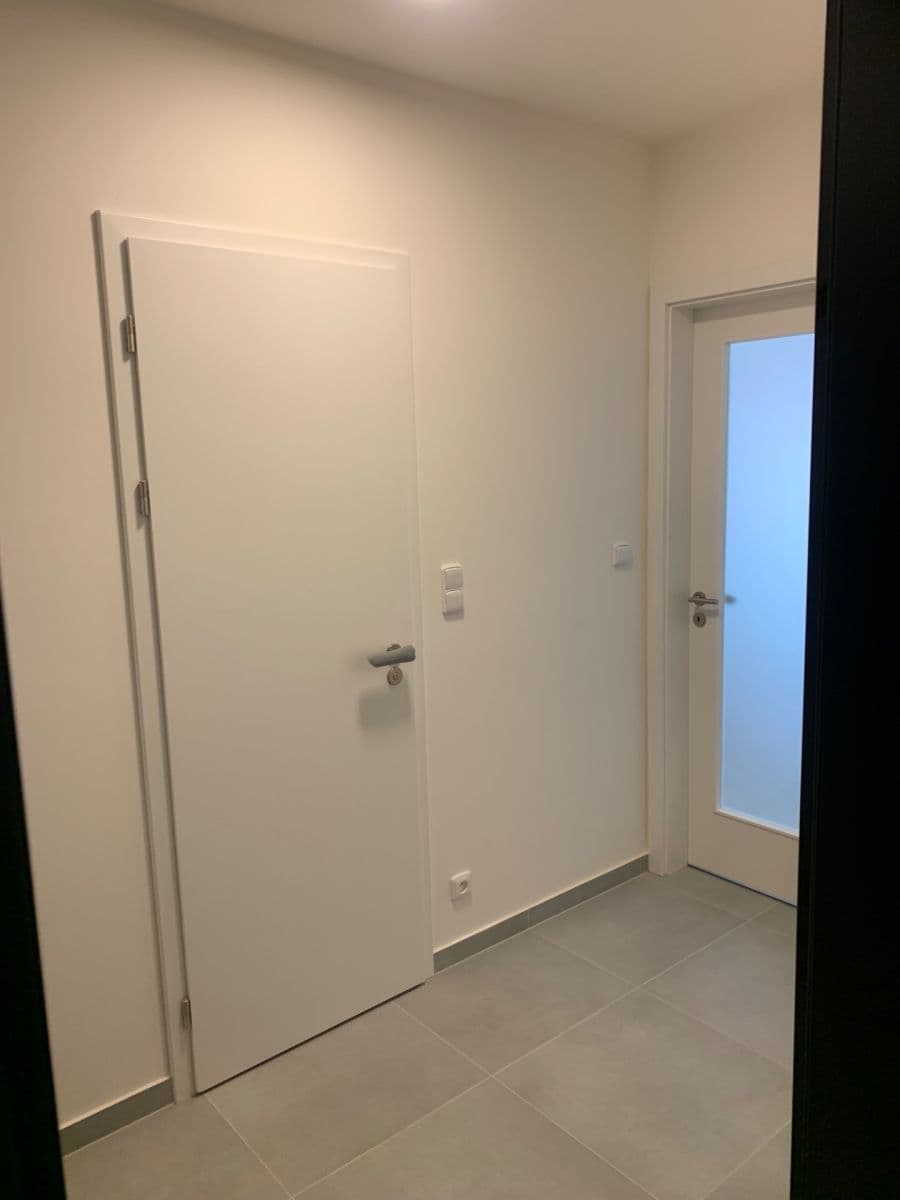 Prenájom bytu 1-izbový 27 m², Čakovická, Praha, Praha Prenájom bytu 1-izbový 27 m², Čakovická, Praha, Praha