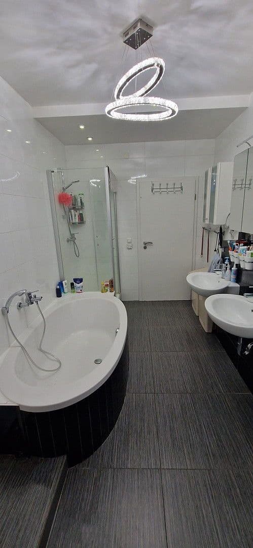 Predaj bytu 5-izbový 106 m², Hainstr. 22, Nürnberg, Bavorsko Predaj bytu 5-izbový 106 m², Hainstr. 22, Nürnberg, Bavorsko