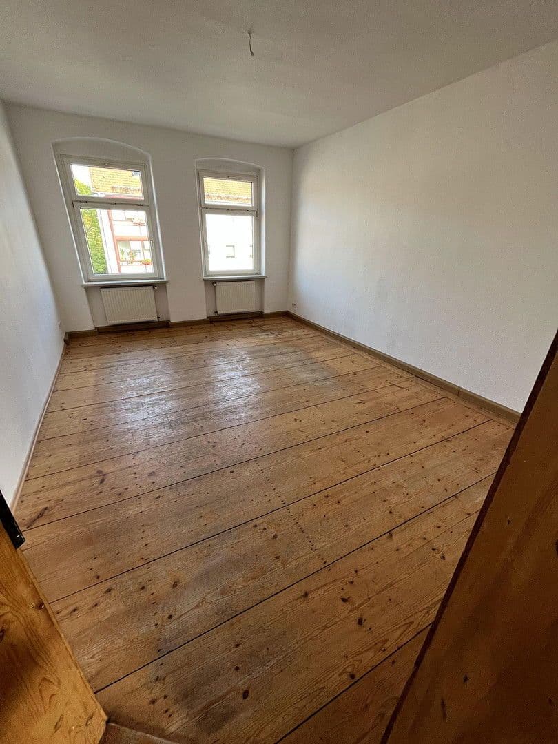Prenájom bytu 4-izbový 97 m², Jägerstraße 70, Naumburg (Saale), Sasko-Anhaltsko Prenájom bytu 4-izbový 97 m², Jägerstraße 70, Naumburg (Saale), Sasko-Anhaltsko