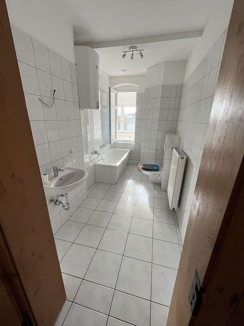 Prenájom bytu 4-izbový 97 m², Jägerstraße 70, Naumburg (Saale), Sasko-Anhaltsko Prenájom bytu 4-izbový 97 m², Jägerstraße 70, Naumburg (Saale), Sasko-Anhaltsko