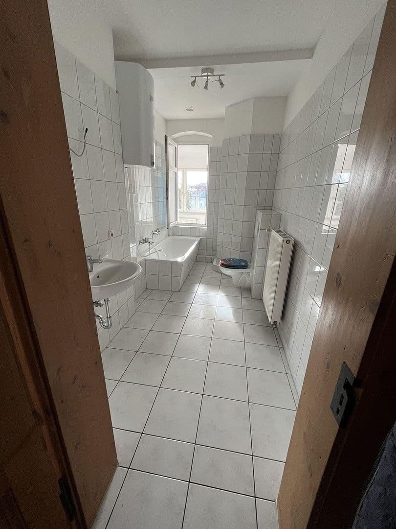 Prenájom bytu 4-izbový 97 m², Jägerstraße 70, Naumburg (Saale), Sasko-Anhaltsko Prenájom bytu 4-izbový 97 m², Jägerstraße 70, Naumburg (Saale), Sasko-Anhaltsko