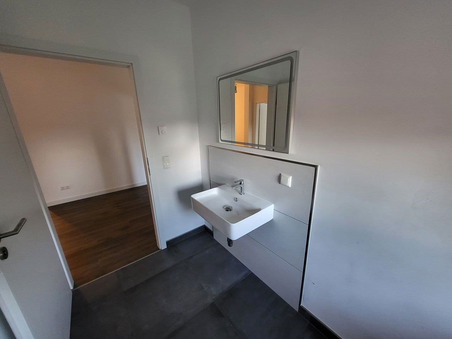 Prenájom bytu 4-izbový 140 m², Minden, Severné Porýnie - Westfálsko Prenájom bytu 4-izbový 140 m², Minden, Severné Porýnie - Westfálsko