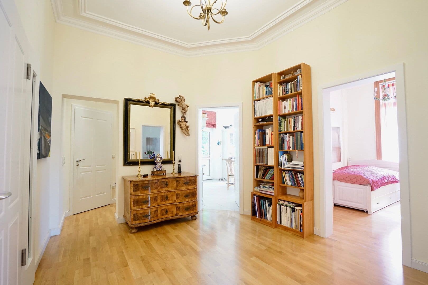 Prenájom bytu 3-izbový 109 m², Wiesbaden, Hesensko Prenájom bytu 3-izbový 109 m², Wiesbaden, Hesensko