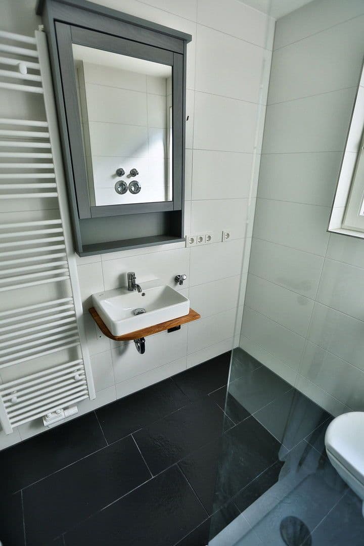 Prenájom bytu 2-izbový 50 m², Oberer Wingertweg, 75, Pforzheim, Bádensko-Wurttembersko Prenájom bytu 2-izbový 50 m², Oberer Wingertweg, 75, Pforzheim, Bádensko-Wurttembersko