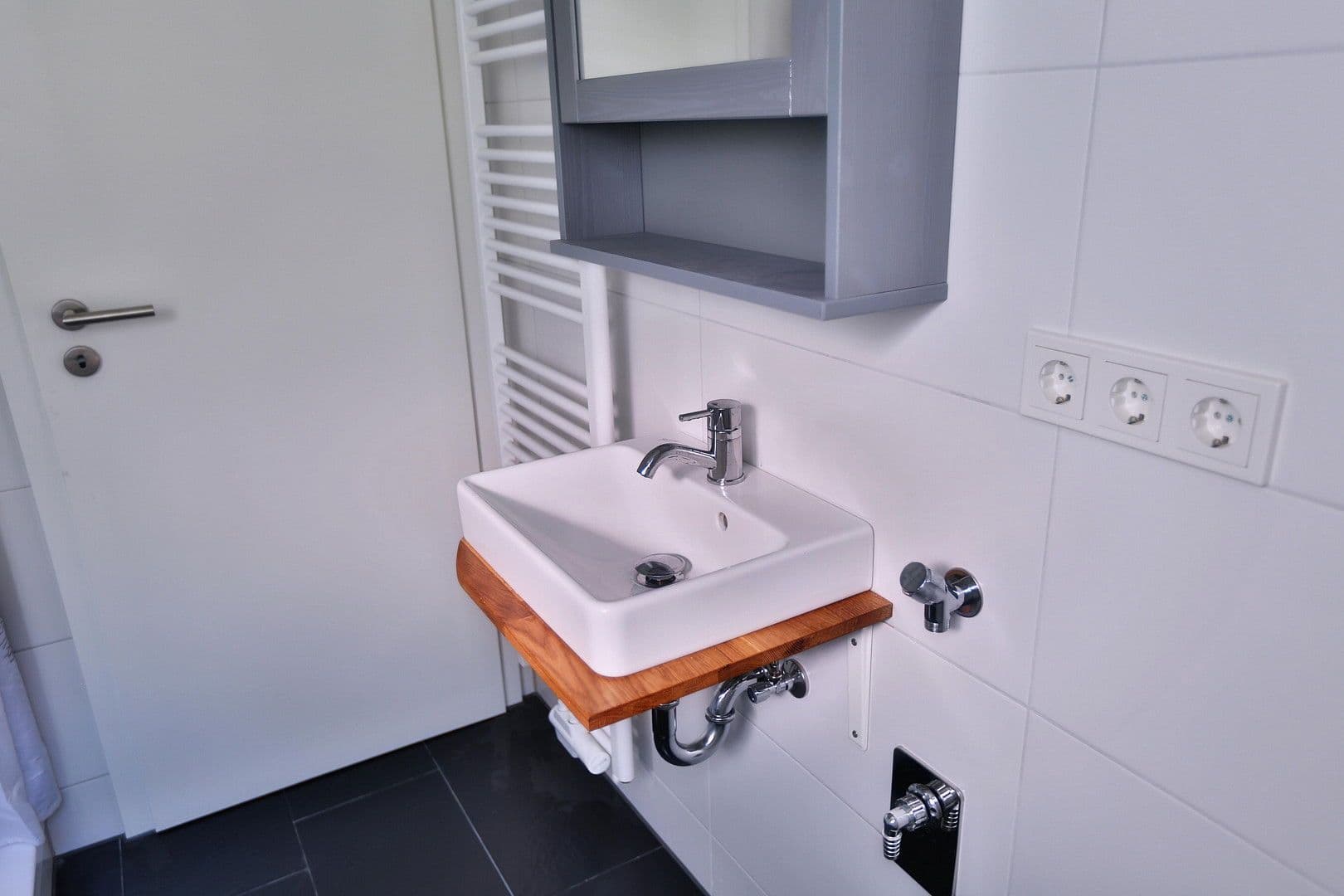 Prenájom bytu 2-izbový 50 m², Oberer Wingertweg, 75, Pforzheim, Bádensko-Wurttembersko Prenájom bytu 2-izbový 50 m², Oberer Wingertweg, 75, Pforzheim, Bádensko-Wurttembersko