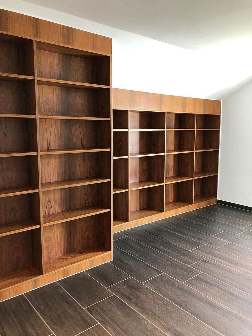 Prenájom domu 300 m², pozemek 1.899 m², Bürgstadt, Bavorsko Prenájom domu 300 m², pozemek 1.899 m², Bürgstadt, Bavorsko