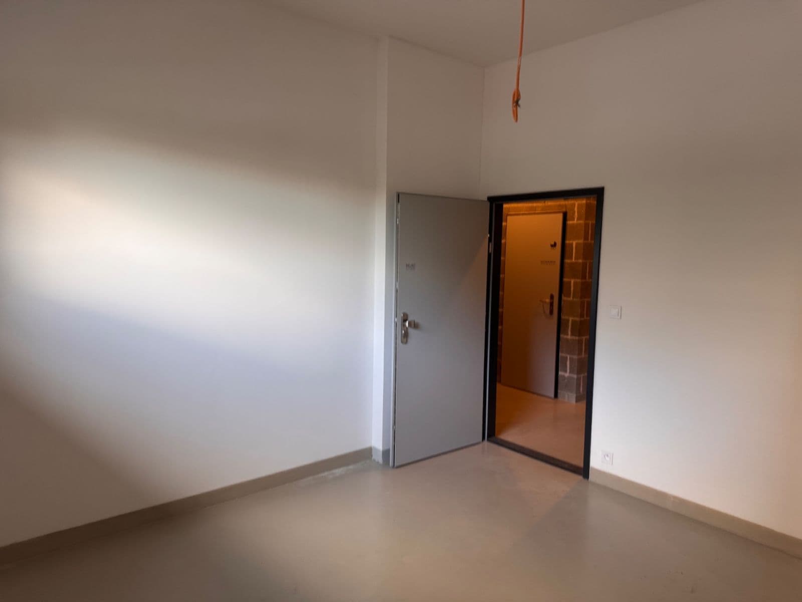 Predaj nebytového priestoru 15 m², Boloňská, Praha, Praha Predaj nebytového priestoru 15 m², Boloňská, Praha, Praha