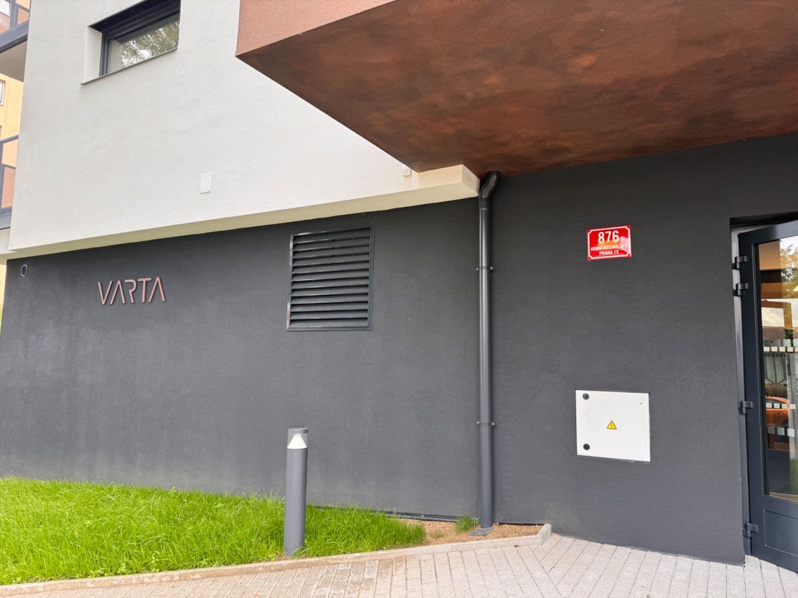 Predaj nebytového priestoru 15 m², Boloňská, Praha, Praha Predaj nebytového priestoru 15 m², Boloňská, Praha, Praha