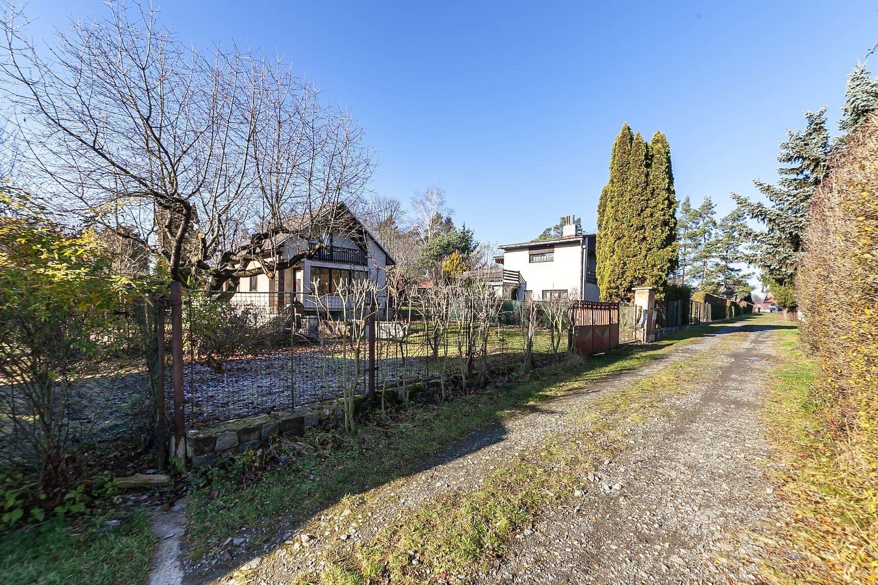 Predaj rekreačného objektu 100 m², pozemek 462 m², Stříbrná Skalice, Středočeský kraj Predaj rekreačného objektu 100 m², pozemek 462 m², Stříbrná Skalice, Středočeský kraj