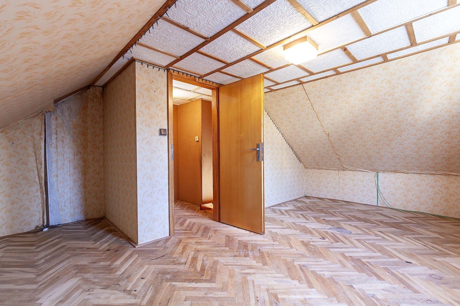 Predaj rekreačného objektu 100 m², pozemek 462 m², Stříbrná Skalice, Středočeský kraj Predaj rekreačného objektu 100 m², pozemek 462 m², Stříbrná Skalice, Středočeský kraj