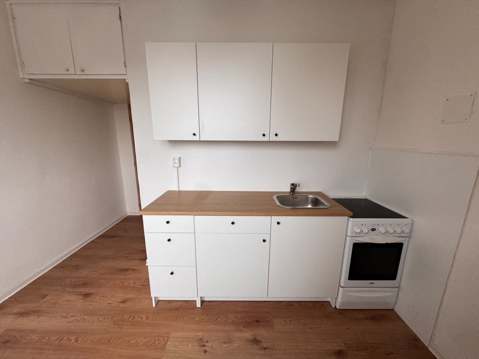 Prenájom bytu 2-izbový 49 m², Aloise Jiráska, Ledeč nad Sázavou, Kraj Vysočina Prenájom bytu 2-izbový 49 m², Aloise Jiráska, Ledeč nad Sázavou, Kraj Vysočina