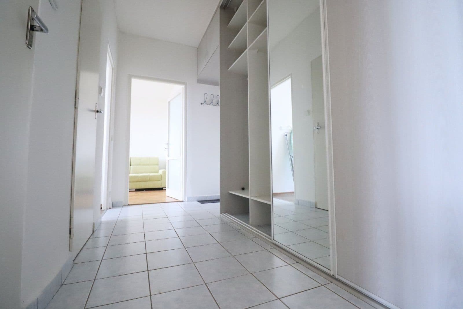 Prenájom bytu 2-izbový 54 m², Kamerunská, Praha, Praha Prenájom bytu 2-izbový 54 m², Kamerunská, Praha, Praha