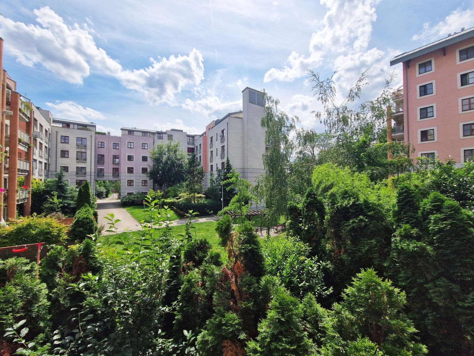 Prenájom bytu 3-izbový 80 m², Paťanka, Praha, Praha Prenájom bytu 3-izbový 80 m², Paťanka, Praha, Praha