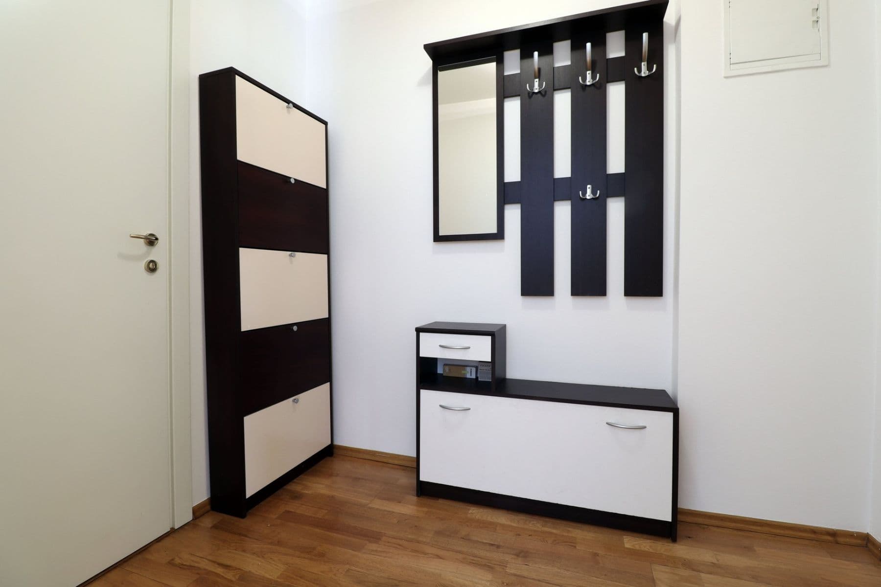 Prenájom bytu 3-izbový 80 m², Paťanka, Praha, Praha Prenájom bytu 3-izbový 80 m², Paťanka, Praha, Praha