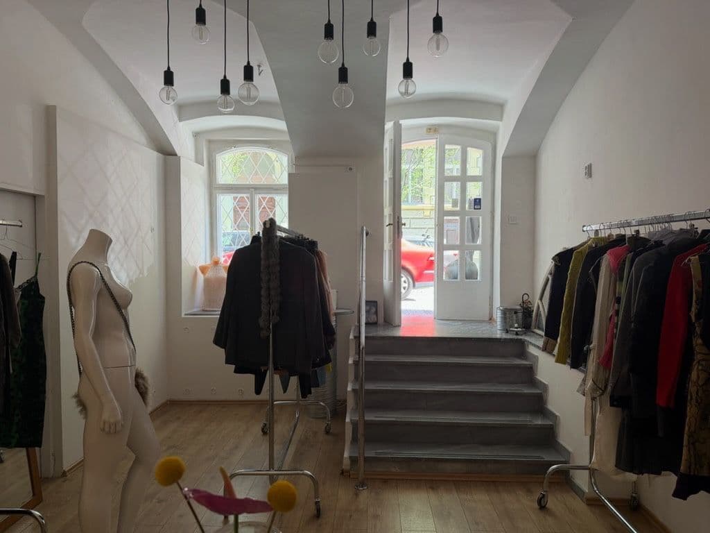 Prenájom nebytového priestoru 26 m², Záhřebská, Praha, Praha Prenájom nebytového priestoru 26 m², Záhřebská, Praha, Praha