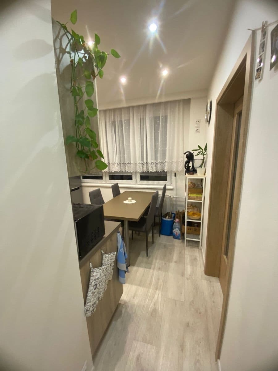 Predaj bytu 3-izbový 70 m², Klaricova, České Budějovice, Jihočeský kraj Predaj bytu 3-izbový 70 m², Klaricova, České Budějovice, Jihočeský kraj