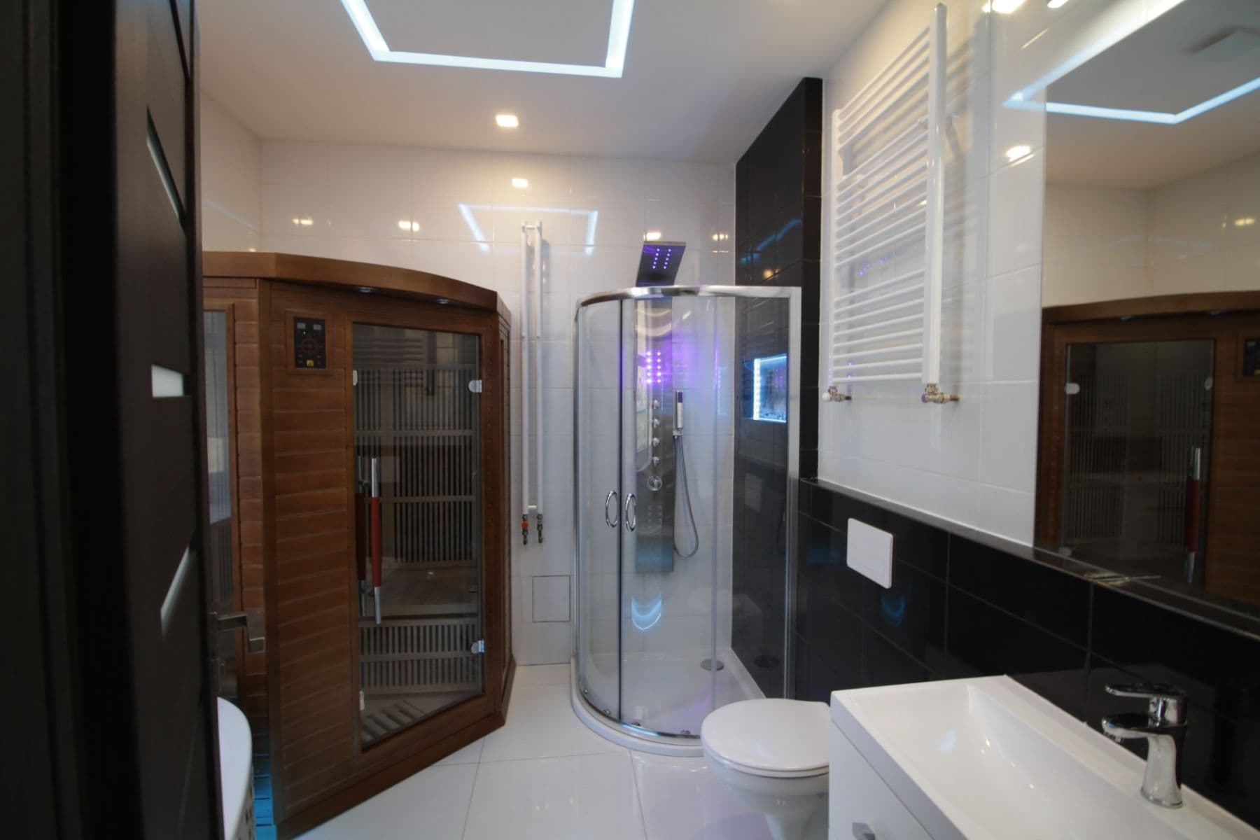 Prenájom bytu 4-izbový 107 m², Plzeňská, Praha, Praha Prenájom bytu 4-izbový 107 m², Plzeňská, Praha, Praha