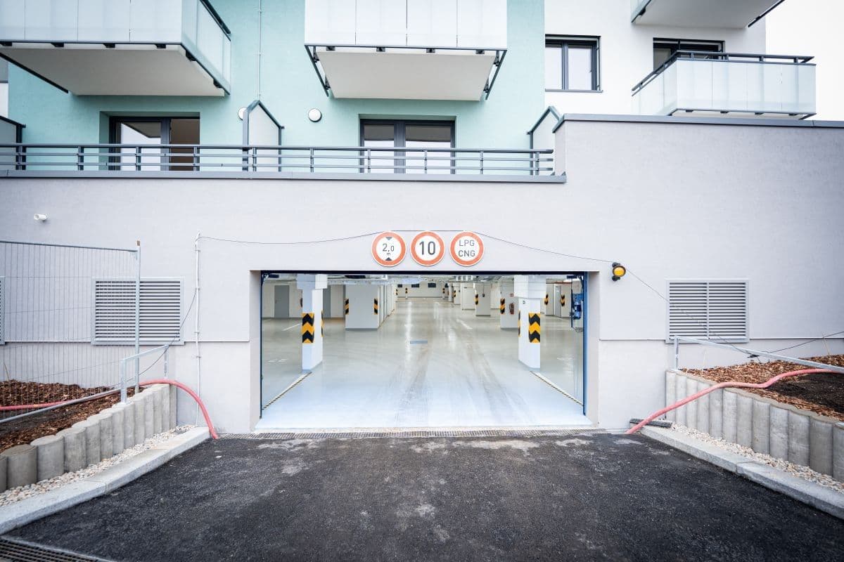 Prenájom bytu 2-izbový 45 m², Strančická, Praha, Praha Prenájom bytu 2-izbový 45 m², Strančická, Praha, Praha