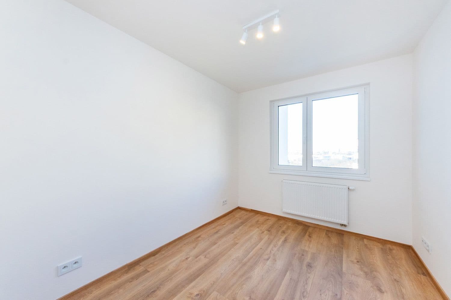 Prenájom bytu 2-izbový 45 m², Strančická, Praha, Praha Prenájom bytu 2-izbový 45 m², Strančická, Praha, Praha