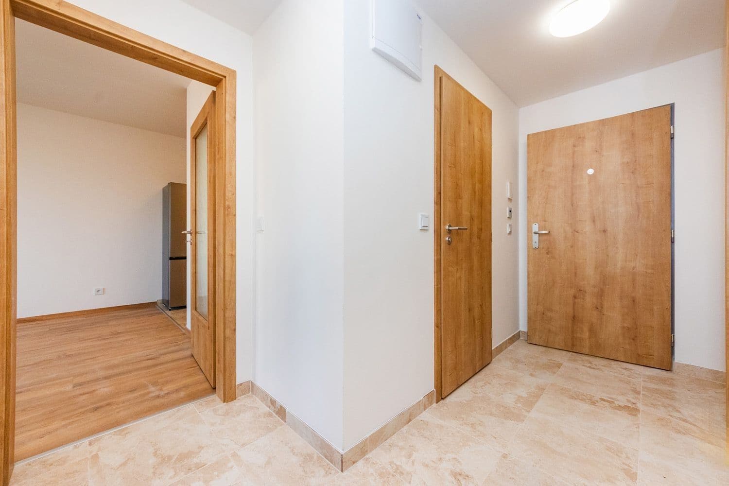 Prenájom bytu 2-izbový 45 m², Strančická, Praha, Praha Prenájom bytu 2-izbový 45 m², Strančická, Praha, Praha