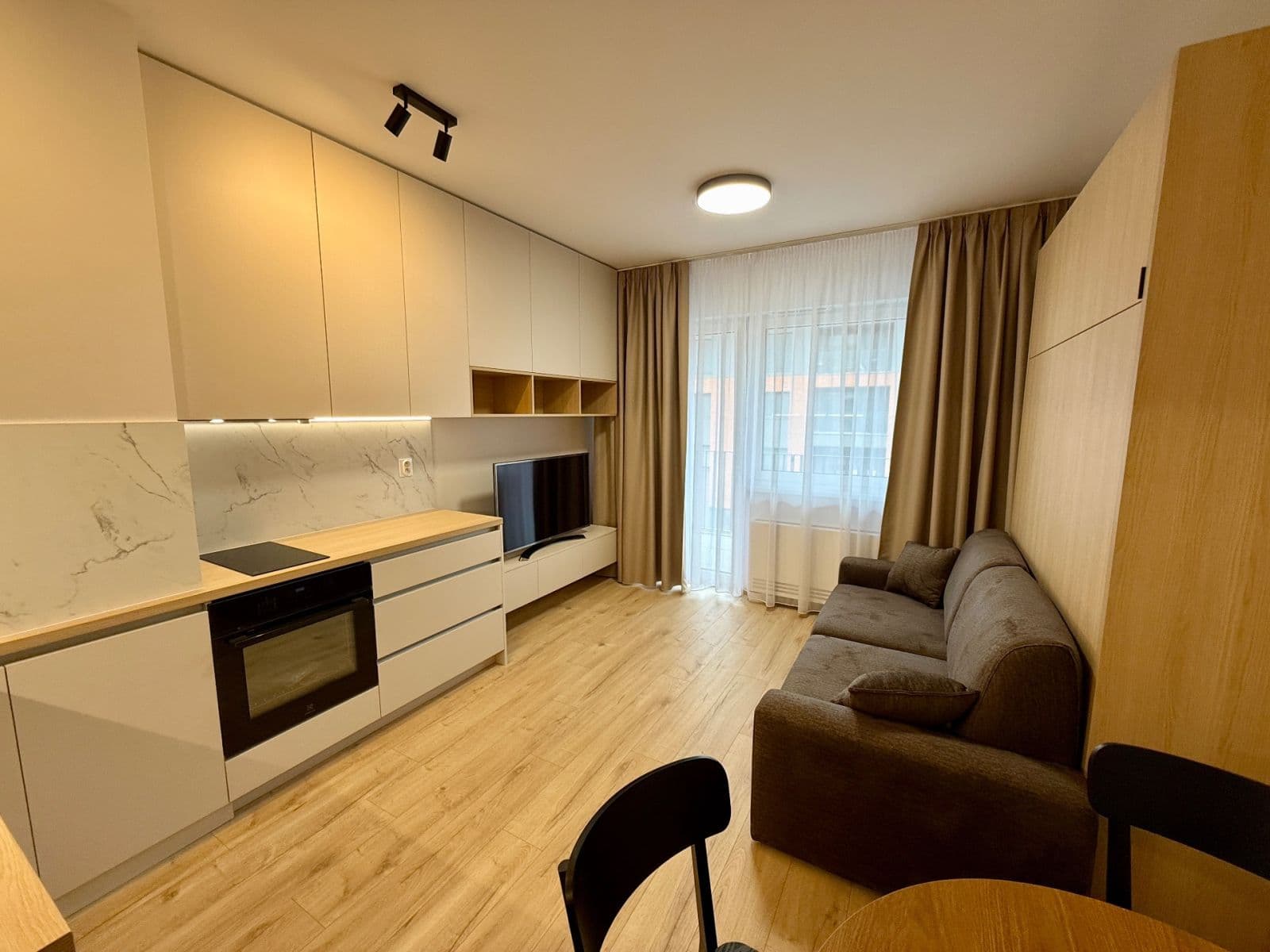 Prenájom bytu 1-izbový 29 m², Slnečnicová, Rovinka, Bratislavský kraj Prenájom bytu 1-izbový 29 m², Slnečnicová, Rovinka, Bratislavský kraj