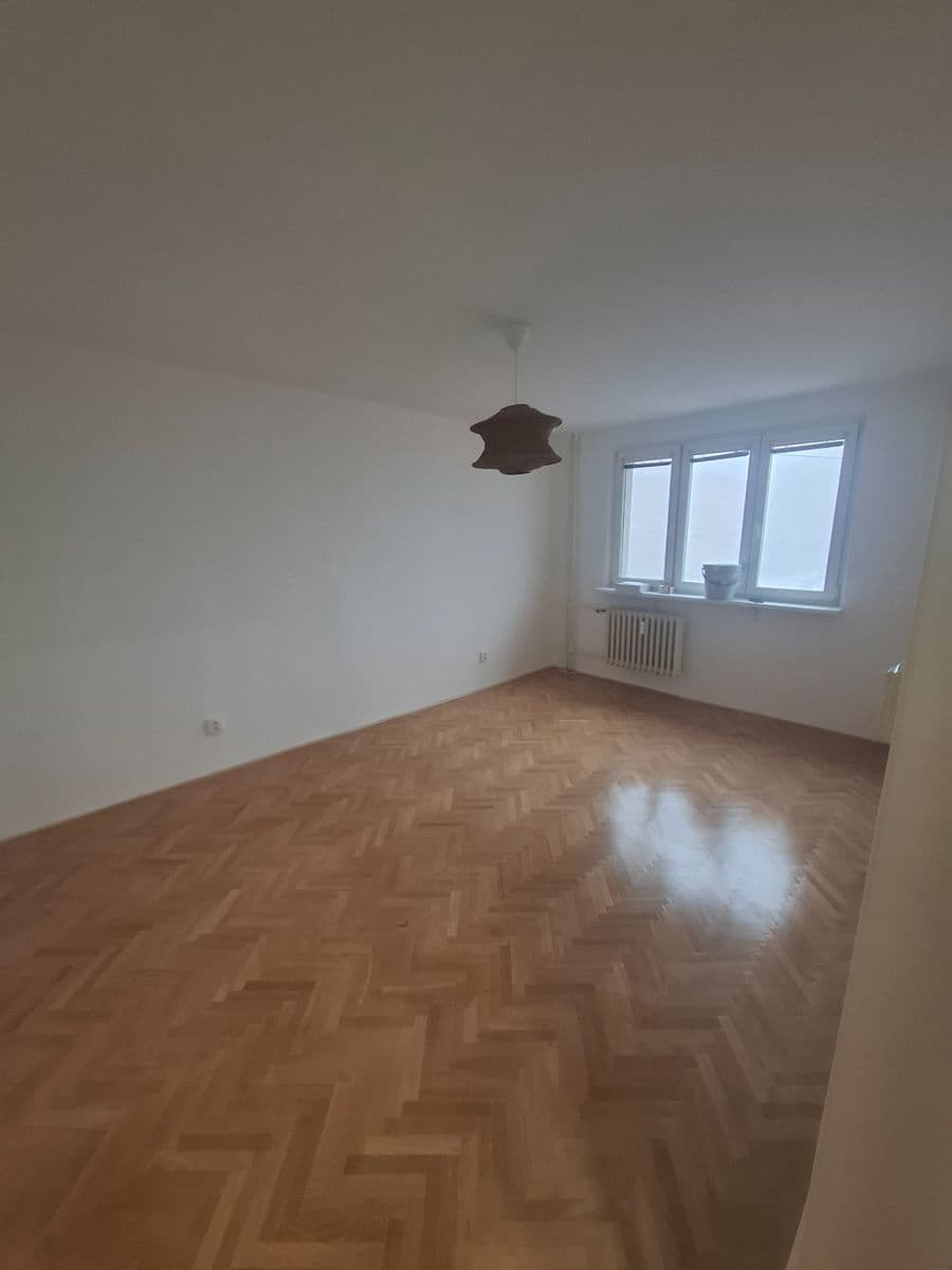 Prenájom bytu 2-izbový 52 m², Výškovická, Ostrava, Moravskoslezský kraj Prenájom bytu 2-izbový 52 m², Výškovická, Ostrava, Moravskoslezský kraj