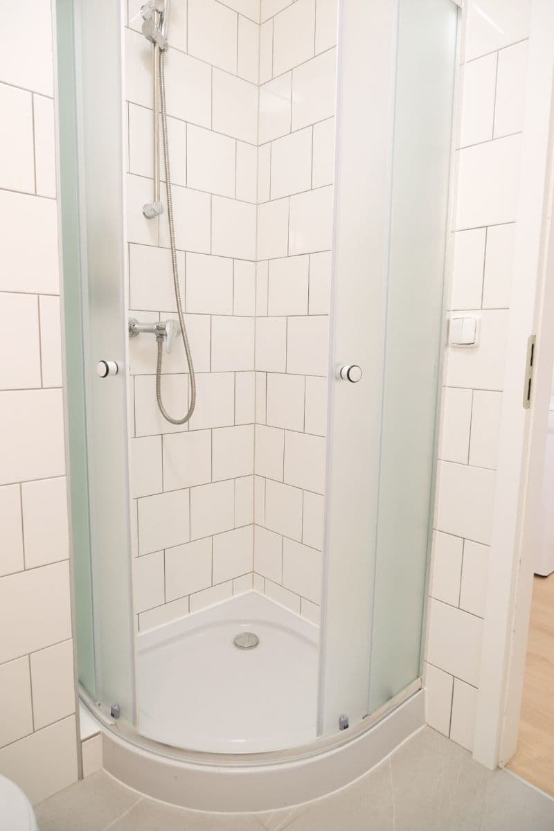 Prenájom bytu 2-izbový 48 m², Štítného, Praha, Praha Prenájom bytu 2-izbový 48 m², Štítného, Praha, Praha