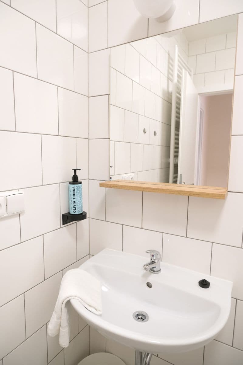 Prenájom bytu 2-izbový 48 m², Štítného, Praha, Praha Prenájom bytu 2-izbový 48 m², Štítného, Praha, Praha