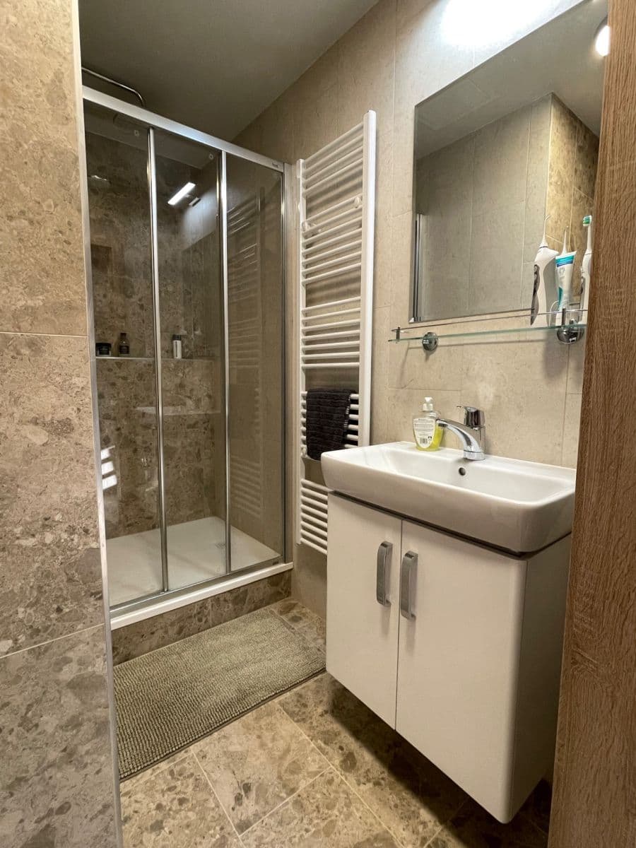 Predaj bytu 2-izbový 55 m², Radkovská, Telč, Kraj Vysočina Predaj bytu 2-izbový 55 m², Radkovská, Telč, Kraj Vysočina