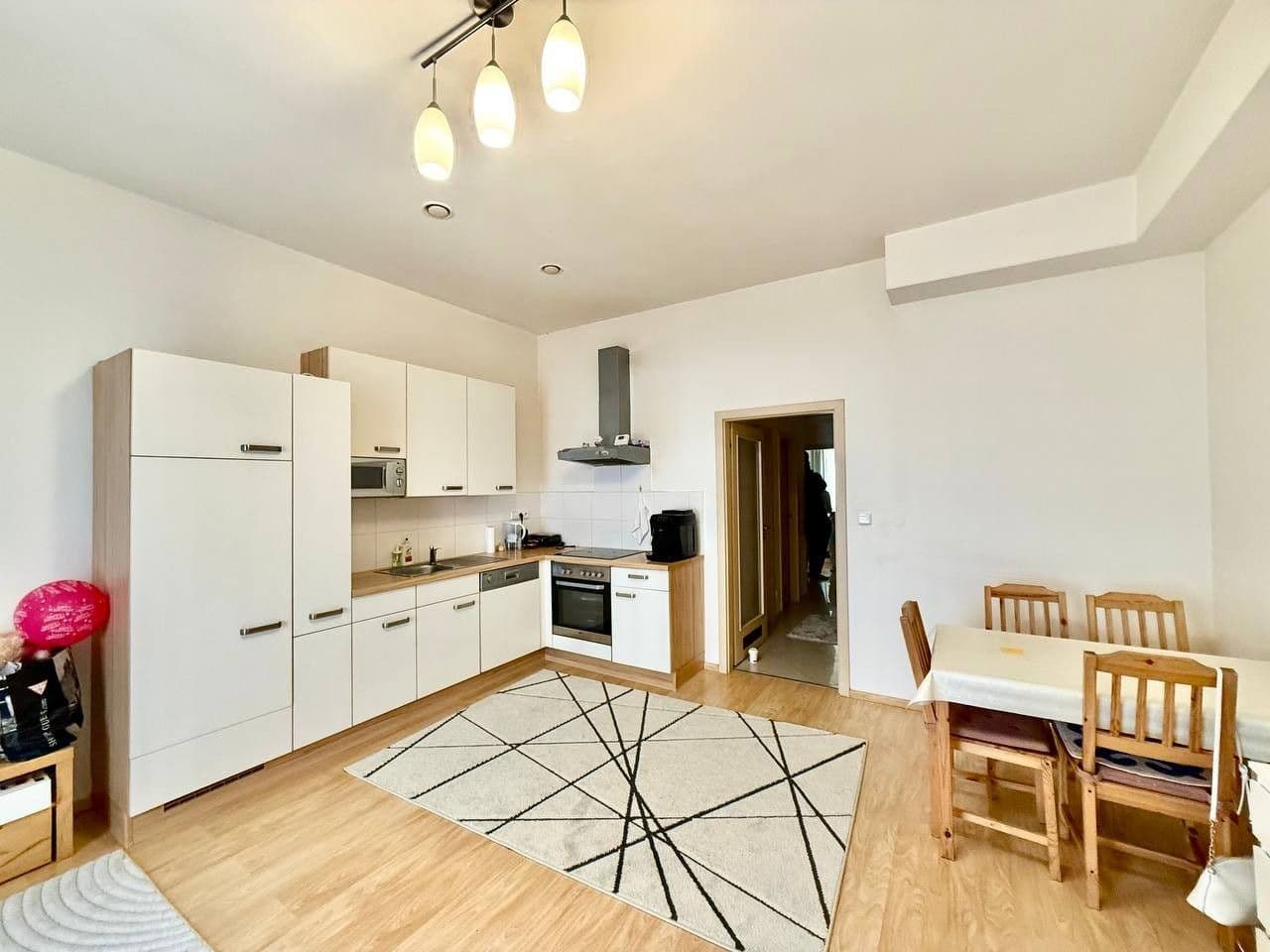 Prenájom bytu 2-izbový 55 m², Bořivojova, Praha, Praha Prenájom bytu 2-izbový 55 m², Bořivojova, Praha, Praha