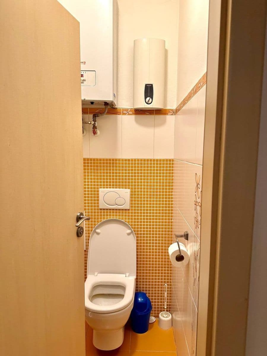 Prenájom bytu 2-izbový 55 m², Bořivojova, Praha, Praha Prenájom bytu 2-izbový 55 m², Bořivojova, Praha, Praha