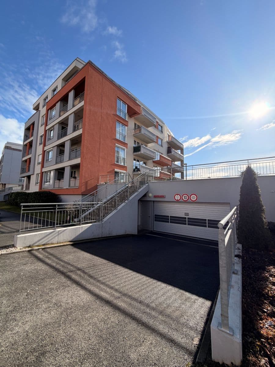 Prenájom bytu 2-izbový 57 m², Toufarova, Praha, Praha Prenájom bytu 2-izbový 57 m², Toufarova, Praha, Praha