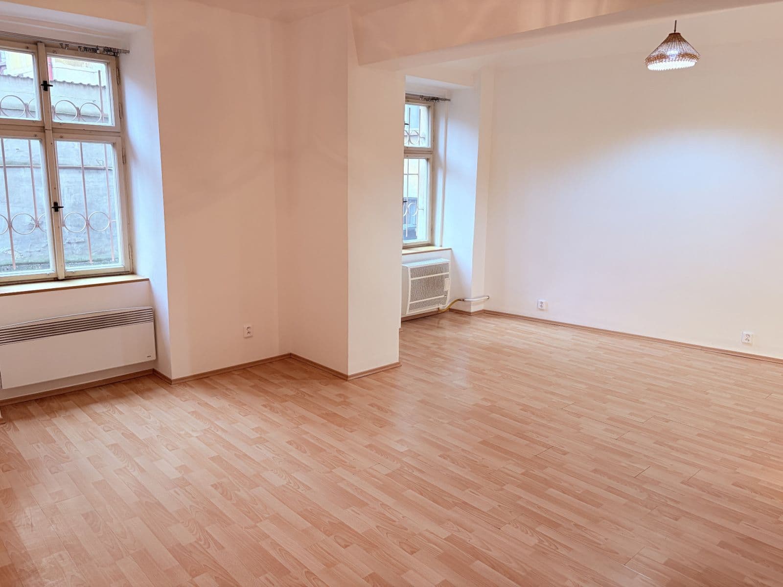 Predaj bytu 1-izbový 38 m², Varšavská, Praha, Praha Predaj bytu 1-izbový 38 m², Varšavská, Praha, Praha
