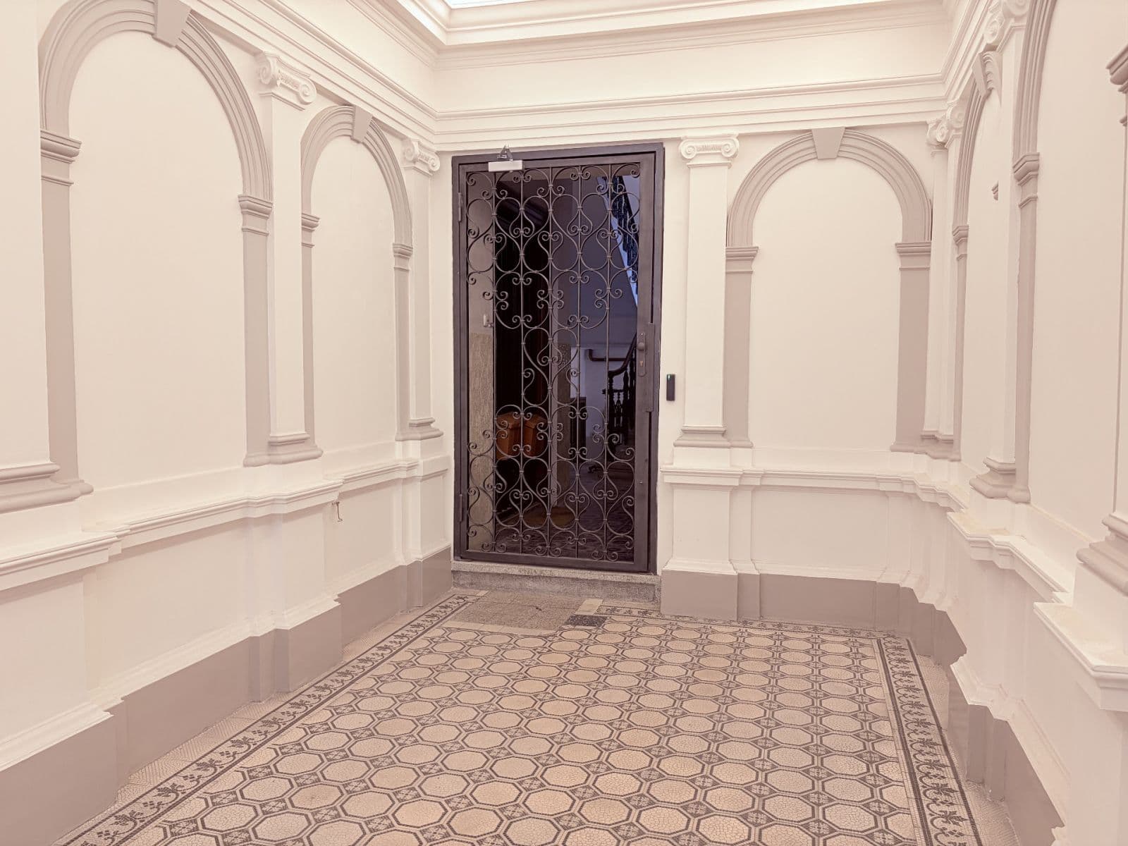 Predaj bytu 1-izbový 38 m², Varšavská, Praha, Praha Predaj bytu 1-izbový 38 m², Varšavská, Praha, Praha