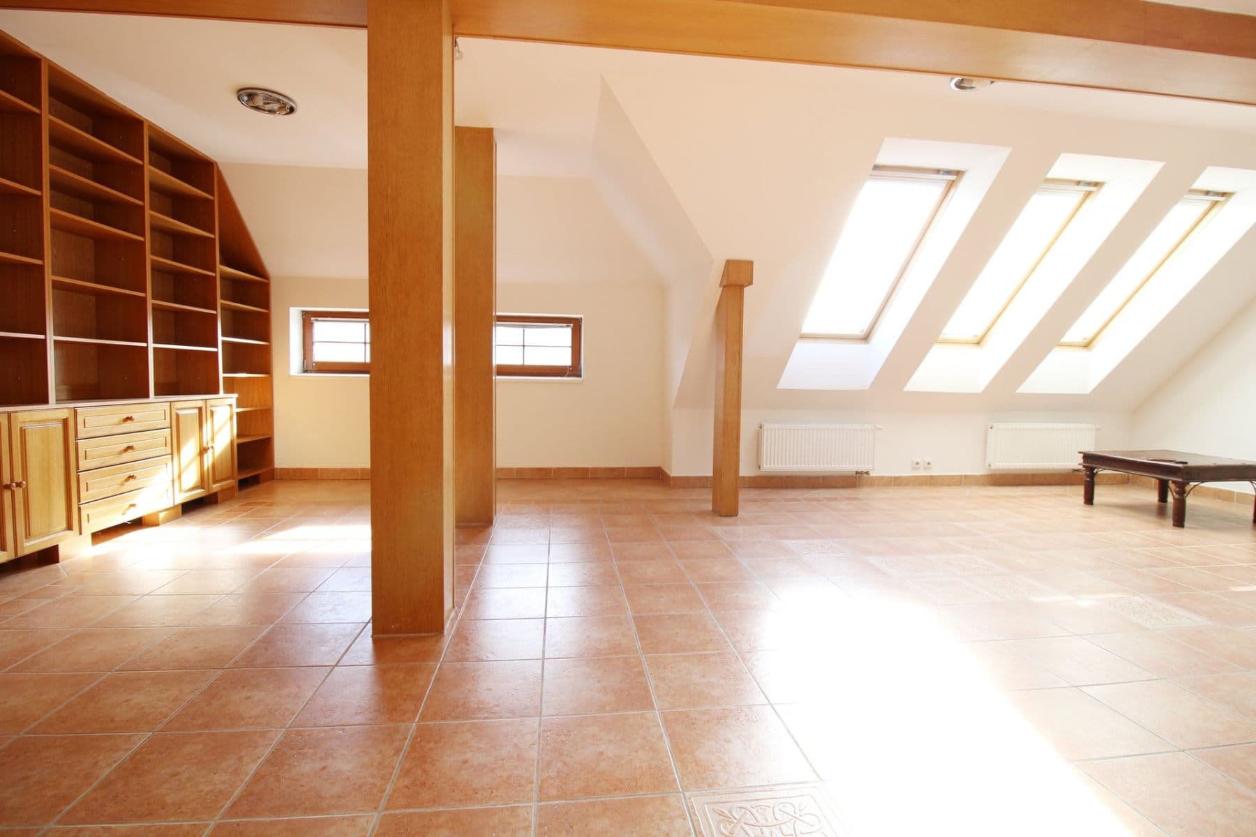 Prenájom bytu 170 m², Vinohradská, Praha, Praha Prenájom bytu 170 m², Vinohradská, Praha, Praha