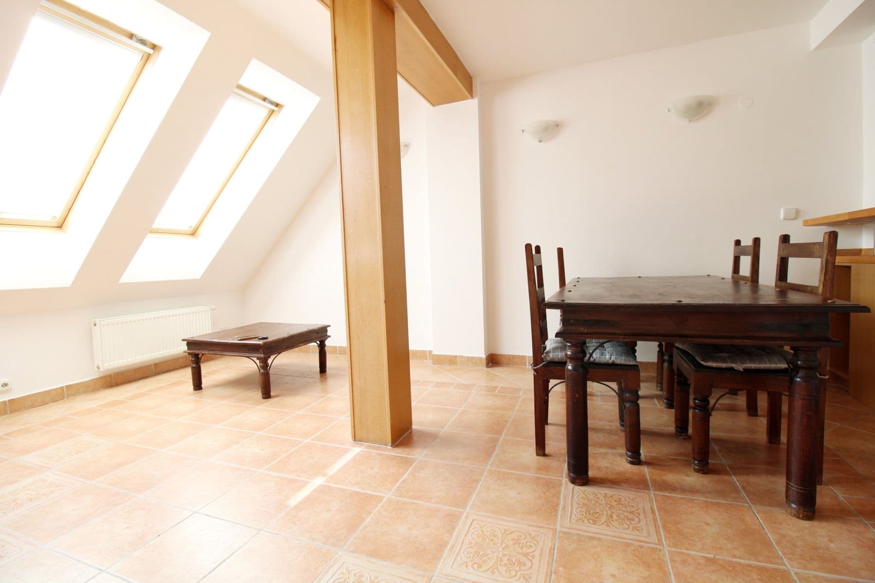 Prenájom bytu 170 m², Vinohradská, Praha, Praha Prenájom bytu 170 m², Vinohradská, Praha, Praha