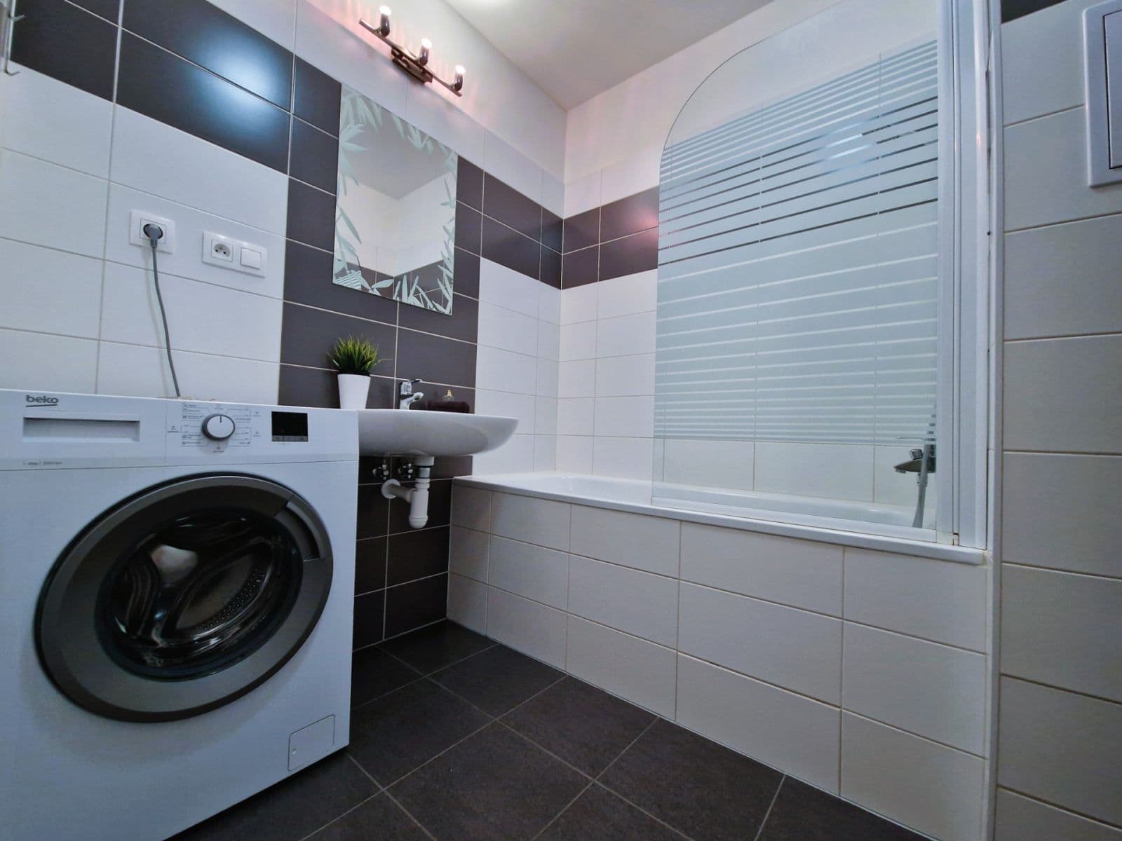 Predaj bytu 1-izbový 29 m², Václava Trojana, Praha, Praha Predaj bytu 1-izbový 29 m², Václava Trojana, Praha, Praha