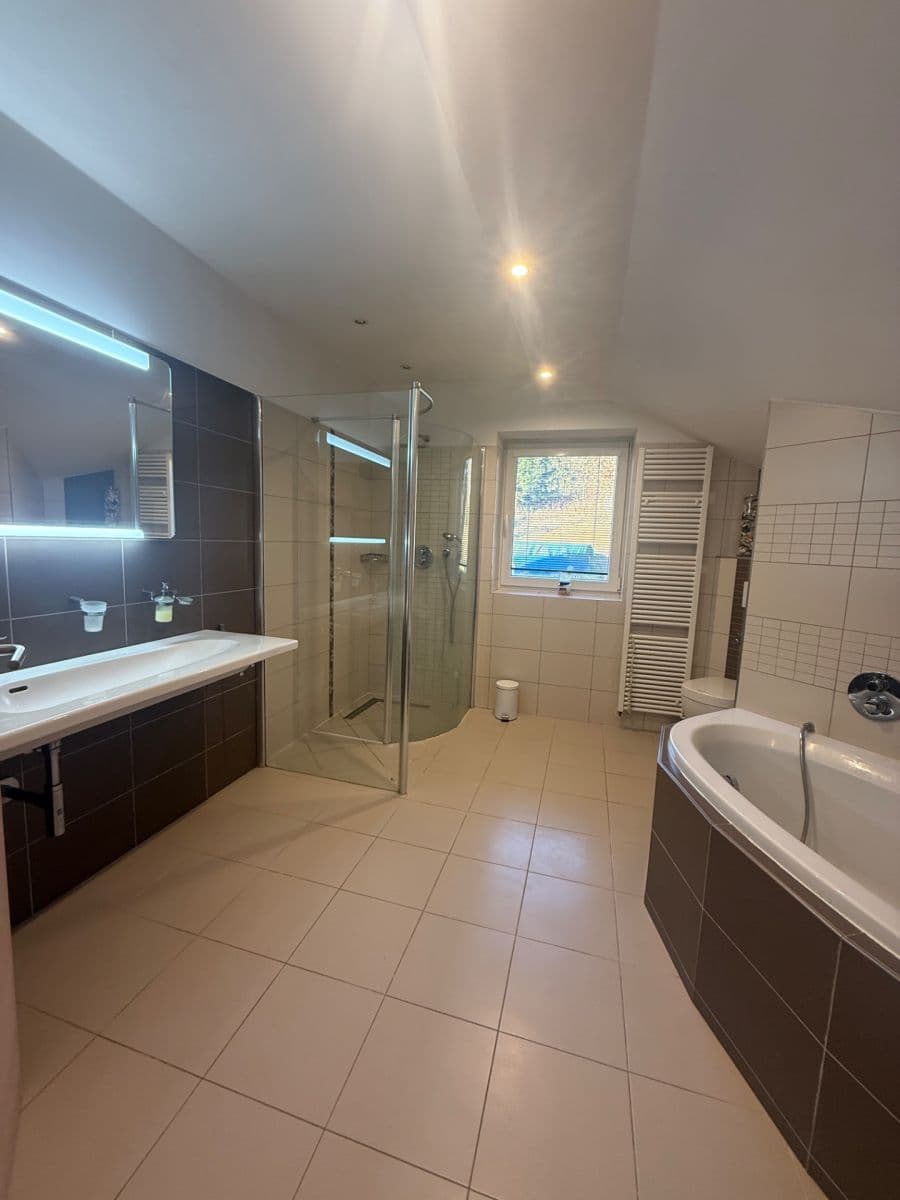 Predaj domu 318 m², pozemek 1.000 m², Turnov, Liberecký kraj Predaj domu 318 m², pozemek 1.000 m², Turnov, Liberecký kraj