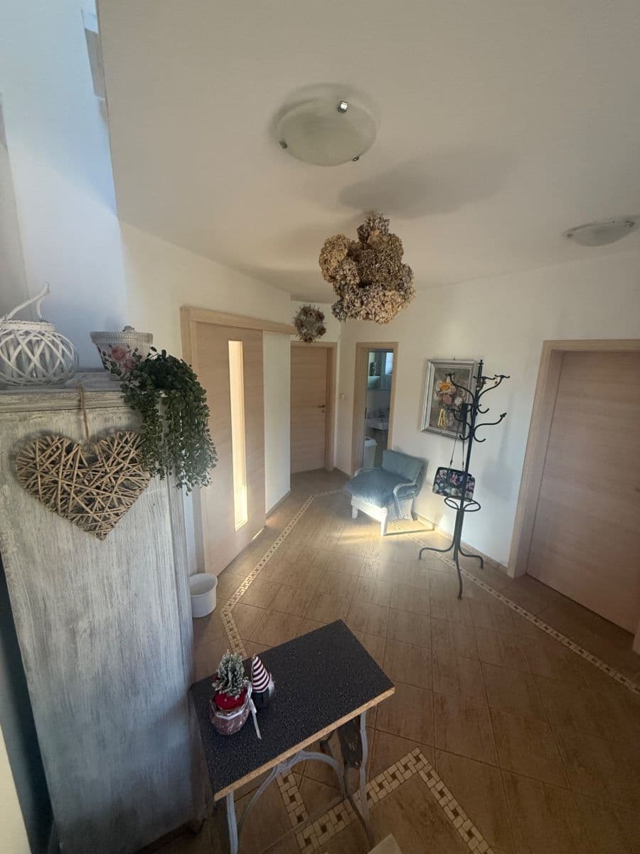 Predaj domu 318 m², pozemek 1.000 m², Turnov, Liberecký kraj Predaj domu 318 m², pozemek 1.000 m², Turnov, Liberecký kraj