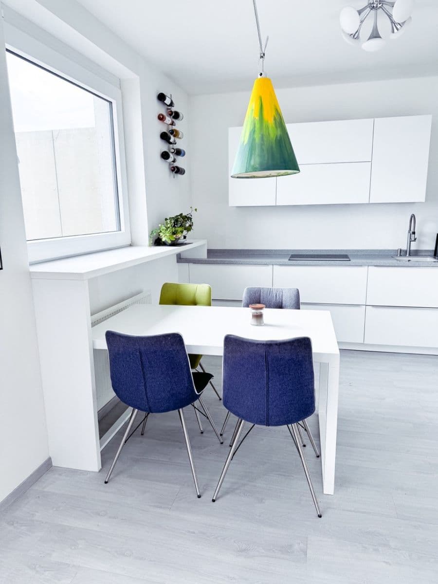 Prenájom bytu 4-izbový 122 m², náměstí Junkových, Praha, Praha Prenájom bytu 4-izbový 122 m², náměstí Junkových, Praha, Praha