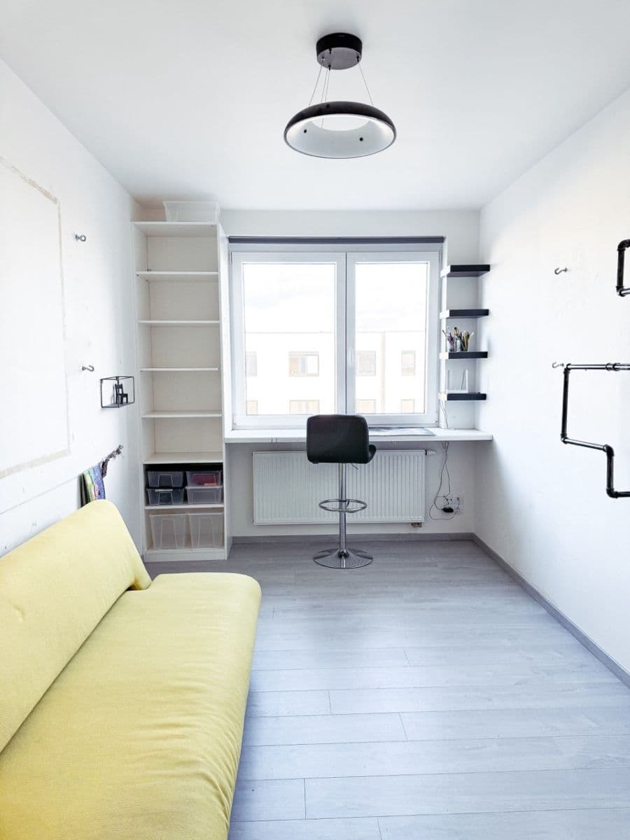 Prenájom bytu 4-izbový 122 m², náměstí Junkových, Praha, Praha Prenájom bytu 4-izbový 122 m², náměstí Junkových, Praha, Praha