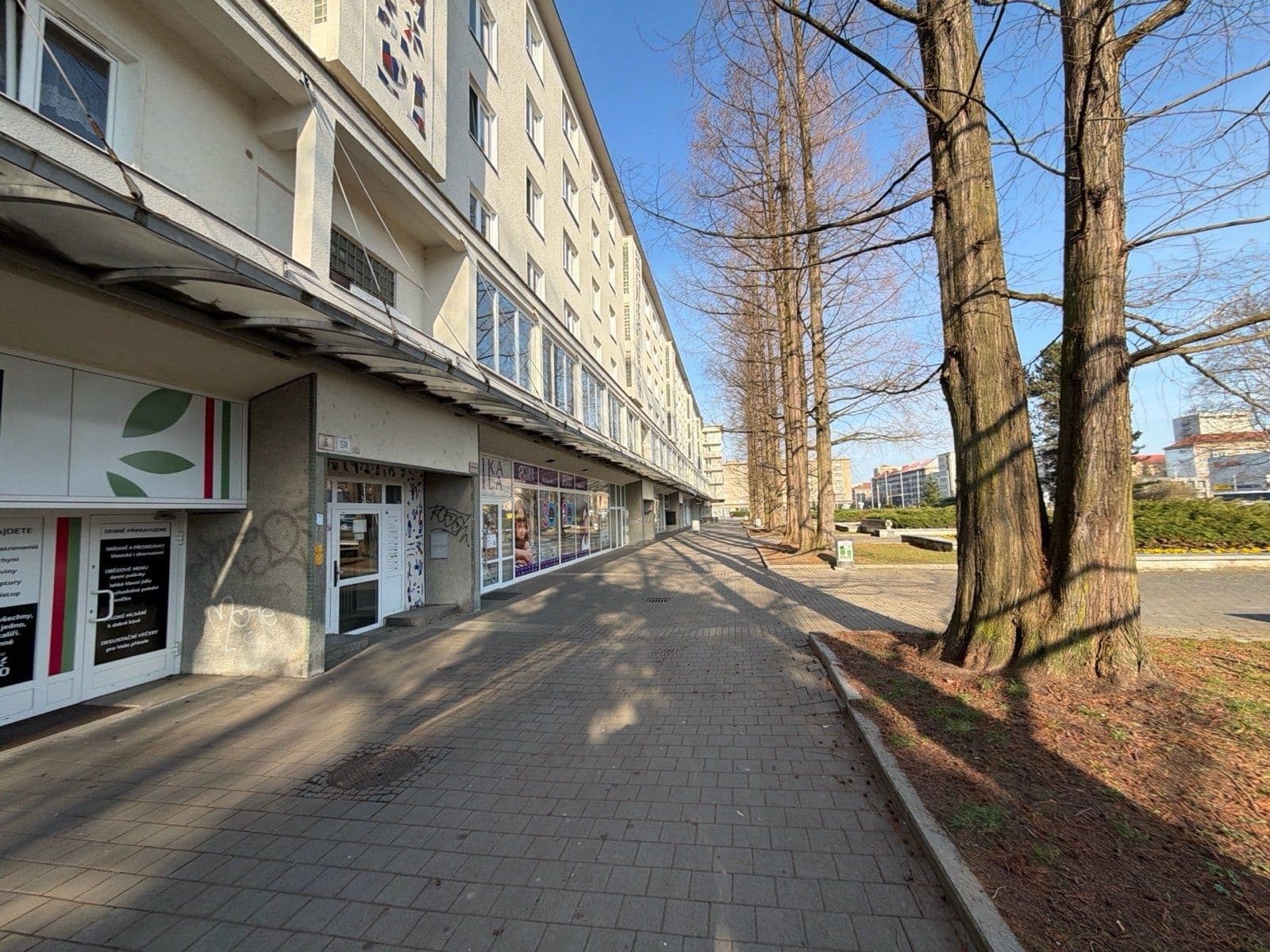 Prenájom bytu 3-izbový 75 m², nám. Republiky, Havířov, Moravskoslezský kraj Prenájom bytu 3-izbový 75 m², nám. Republiky, Havířov, Moravskoslezský kraj