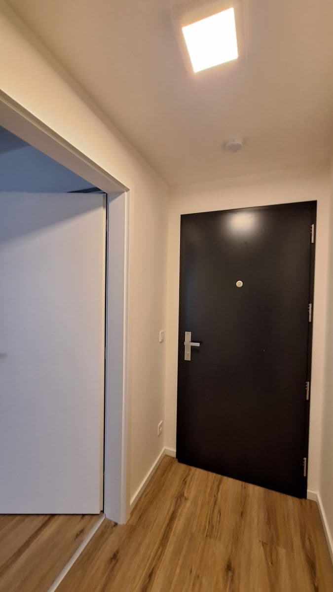 Prenájom bytu 2-izbový 47 m², Ke křížku, Kladno, Středočeský kraj Prenájom bytu 2-izbový 47 m², Ke křížku, Kladno, Středočeský kraj